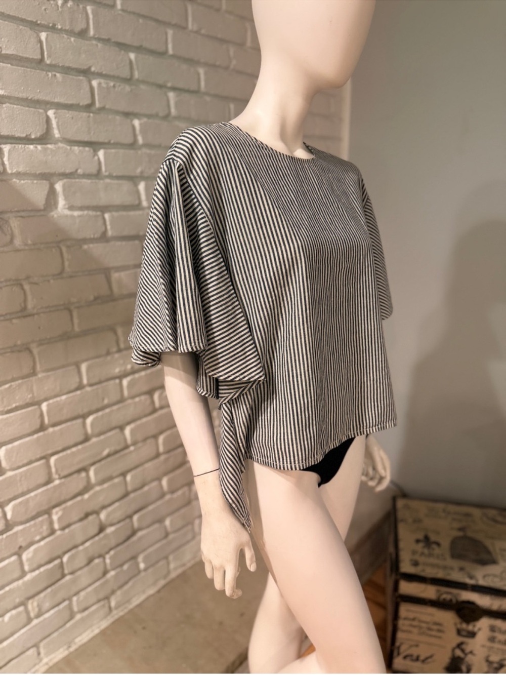 Madewell Blue & White Striped Flutter Sleeve Cotton Blouse - Picture 3 of 6